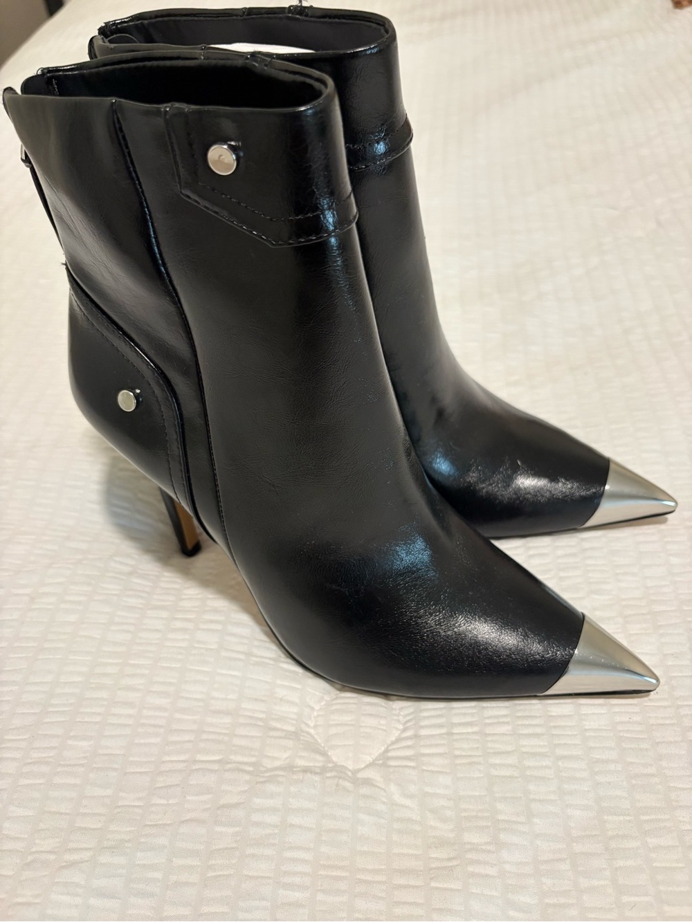 Black Leather Pointed-Toe Ankle Boots with Silver Cap